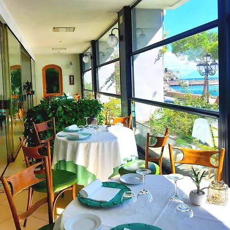 La Bussola 4*