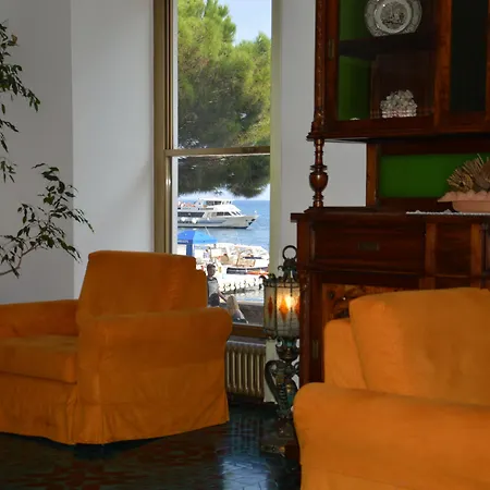 Hotel La Bussola 4*