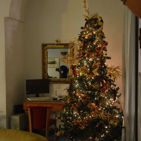 La Bussola Hotel