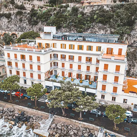 La Bussola Hotel 4*