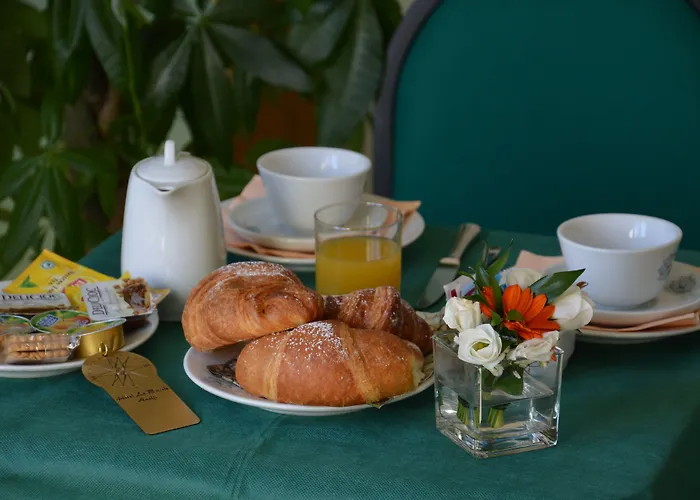 Готель La Bussola