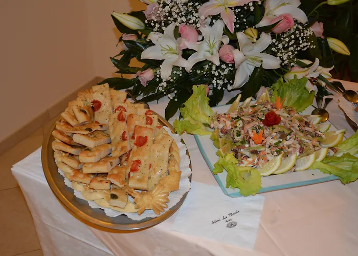 Готель La Bussola