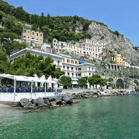 La Bussola 4*