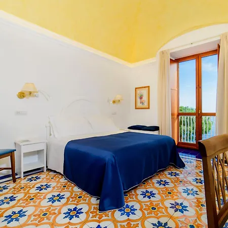 La Bussola Hotel 4*