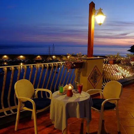 Hotel La Bussola Amalfi