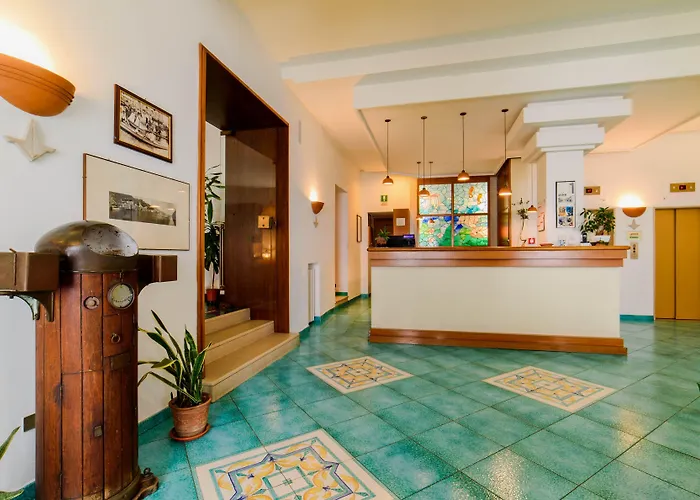 Hotel La Bussola Amalfi